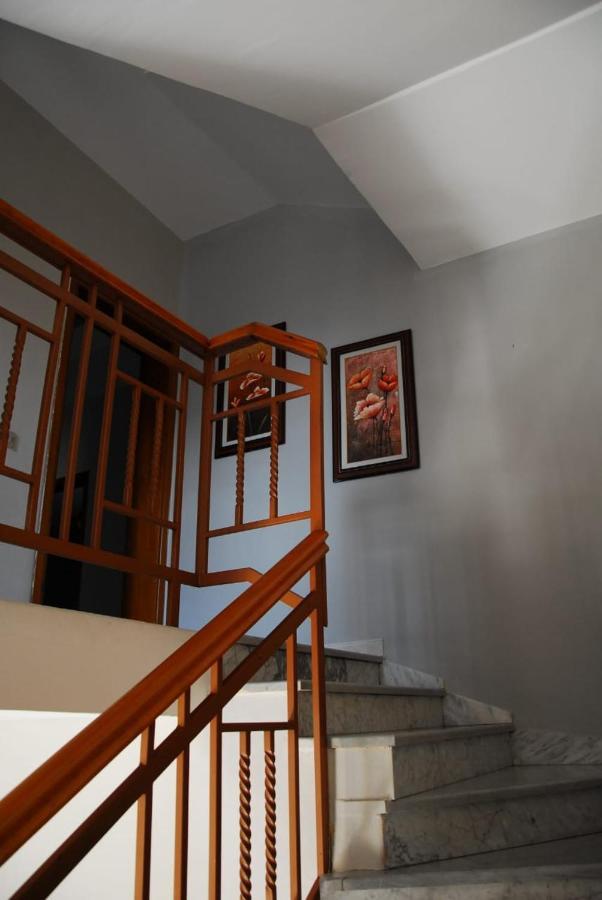 ShkodërDaniela Aparmentアパートメント エクステリア 写真