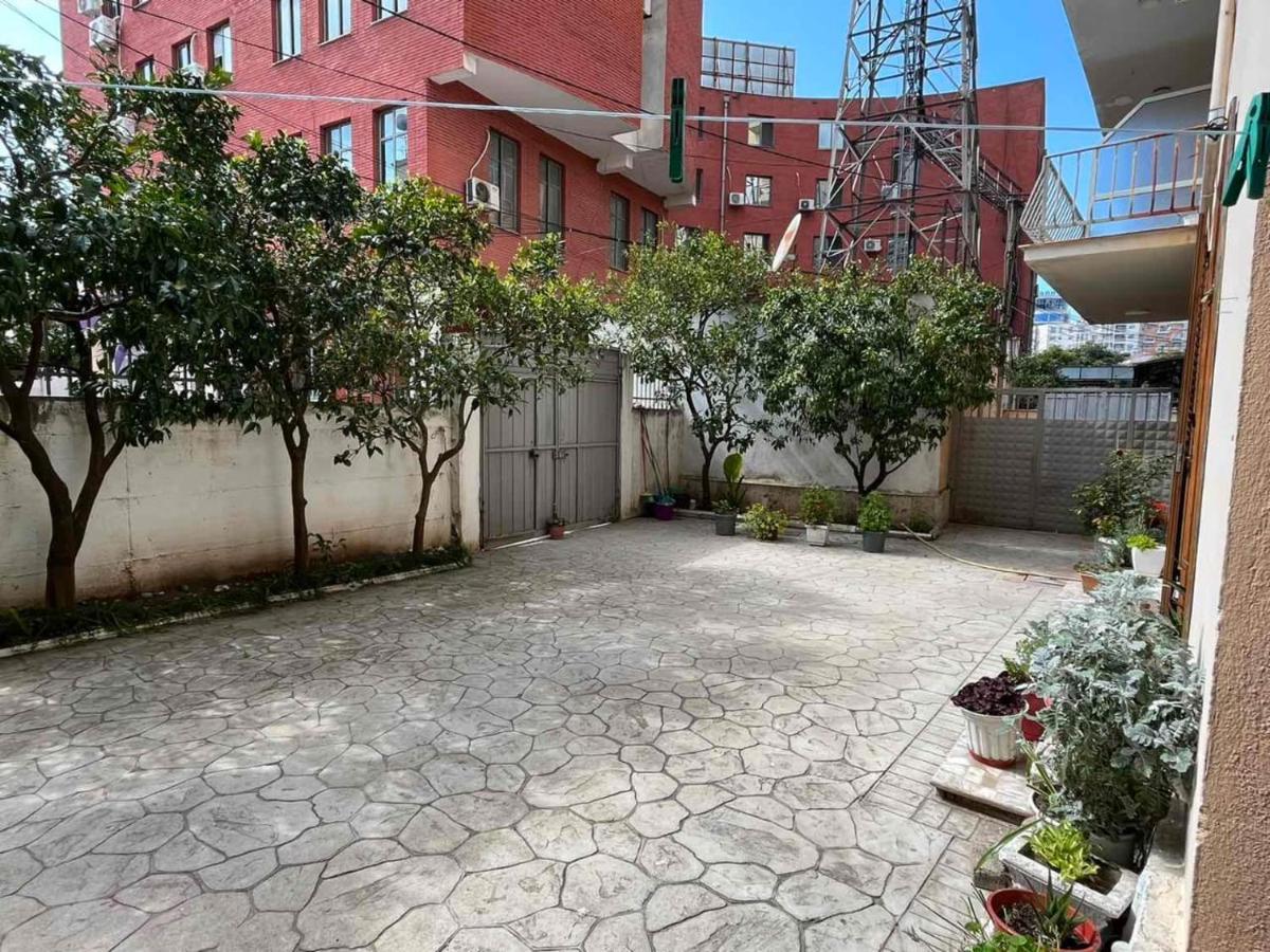 ShkodërDaniela Aparmentアパートメント エクステリア 写真